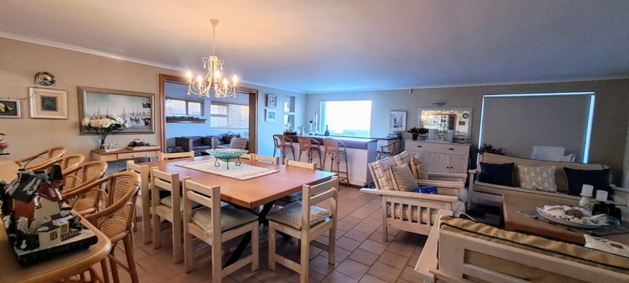 To Let 5 Bedroom Property for Rent in Vermont Western Cape